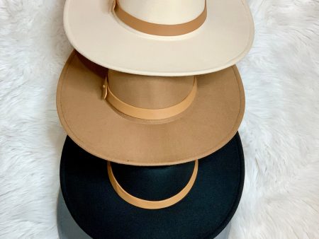 wide brimmed hat Online Sale